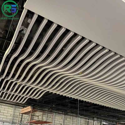 Rustproof Commercial Suspended Metal Ceiling Tiles Decorating Curved Square Tube Ceiling